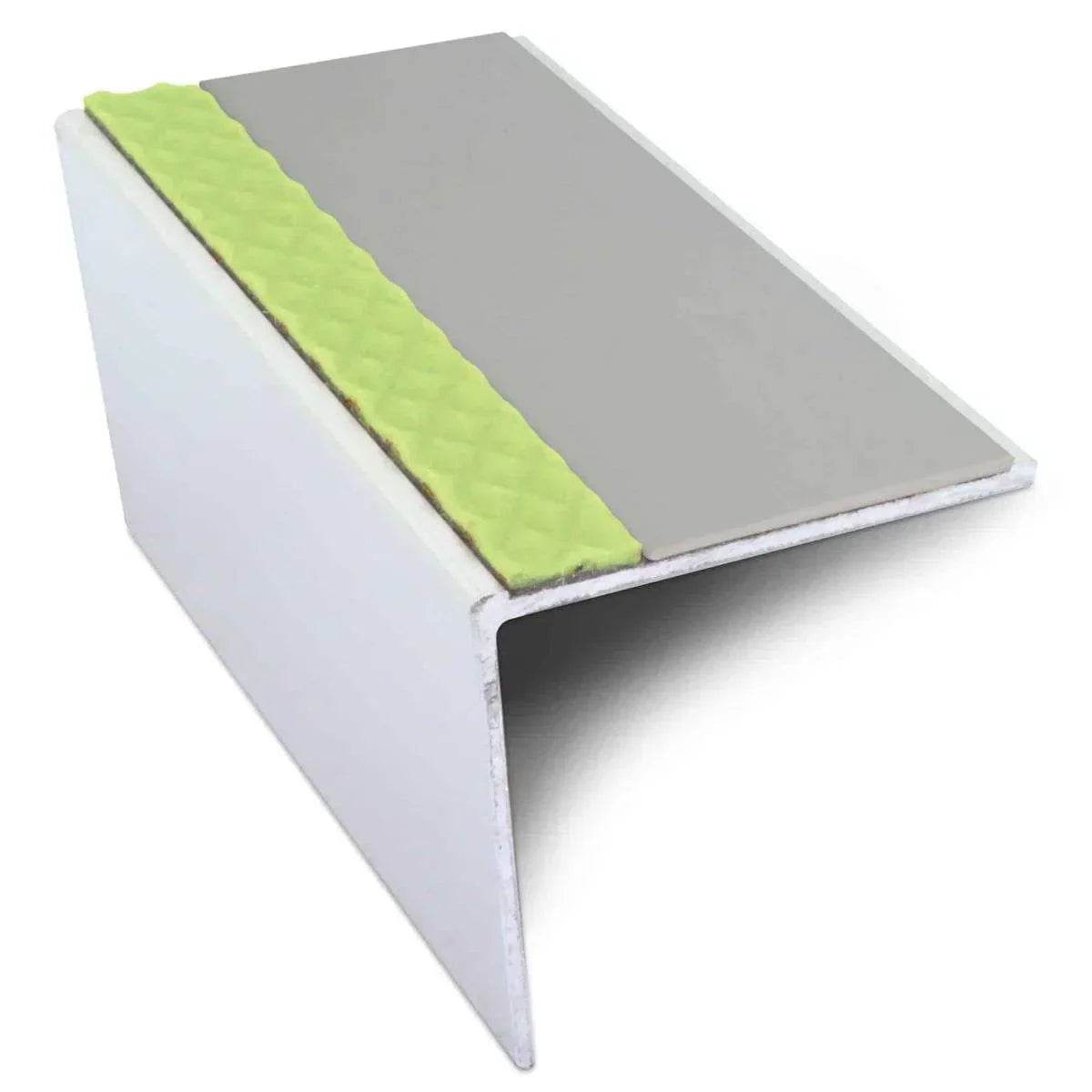 - ASL20 57x55mm DDA Compliant Aluminium Non Slip Stair Nosing Edge Trim With Pvc Insert -