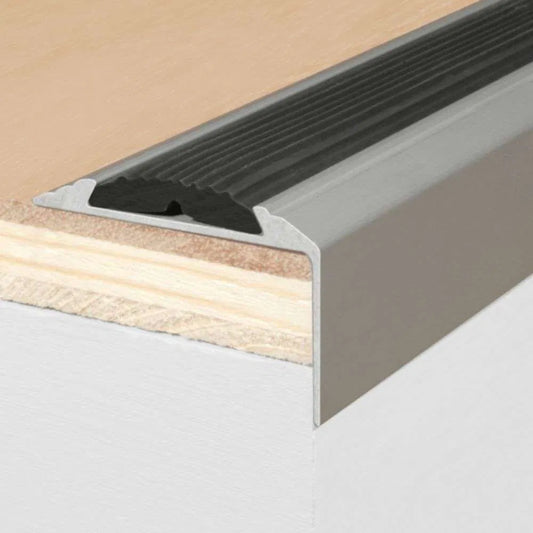15 Pack Gold A38 0.9m x 46mm x 30mm Screw Fit Anodised Aluminium Non Slip Stair Nosing With Black Rubber - Inova Stair Nosings
